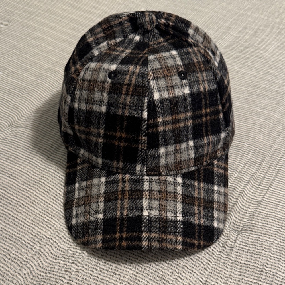 Evereve Robins Plaid Black and Brown  Baseball Cap